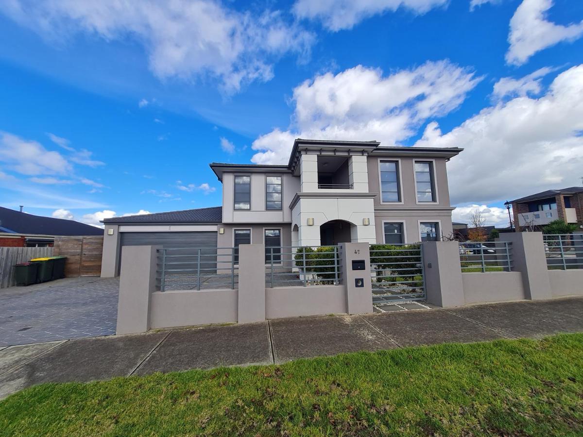 Stylish House In Geelong For Large Family Or Group Villa Exterior photo