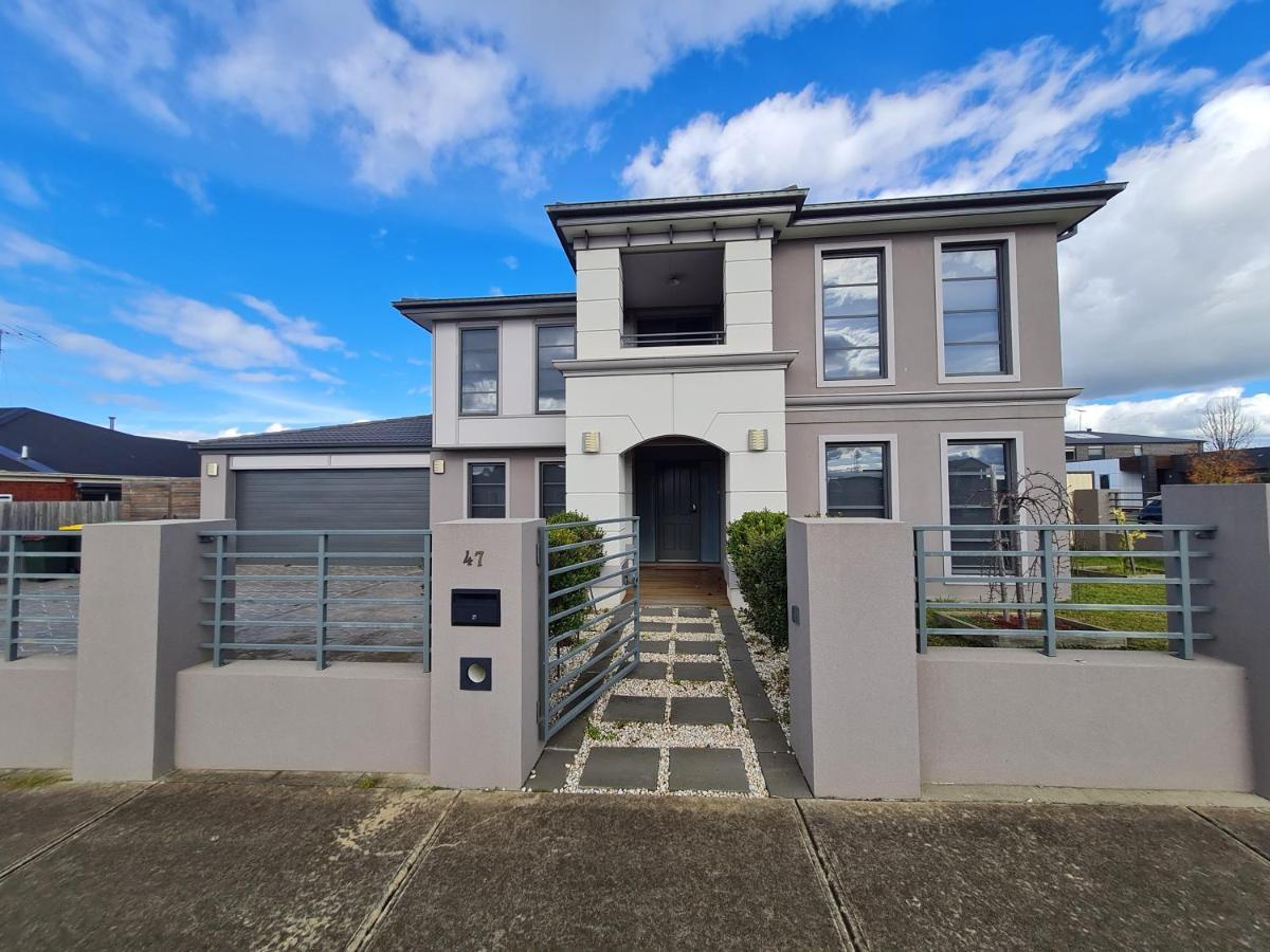 Stylish House In Geelong For Large Family Or Group Villa Exterior photo